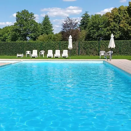 With A View Of Durbuy Golf Course Appartamento *